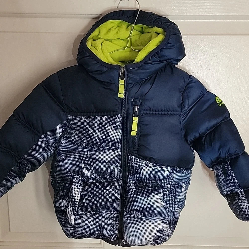 Snozu Boys hooded winter coat, size 3T, navy blue and neon green.
